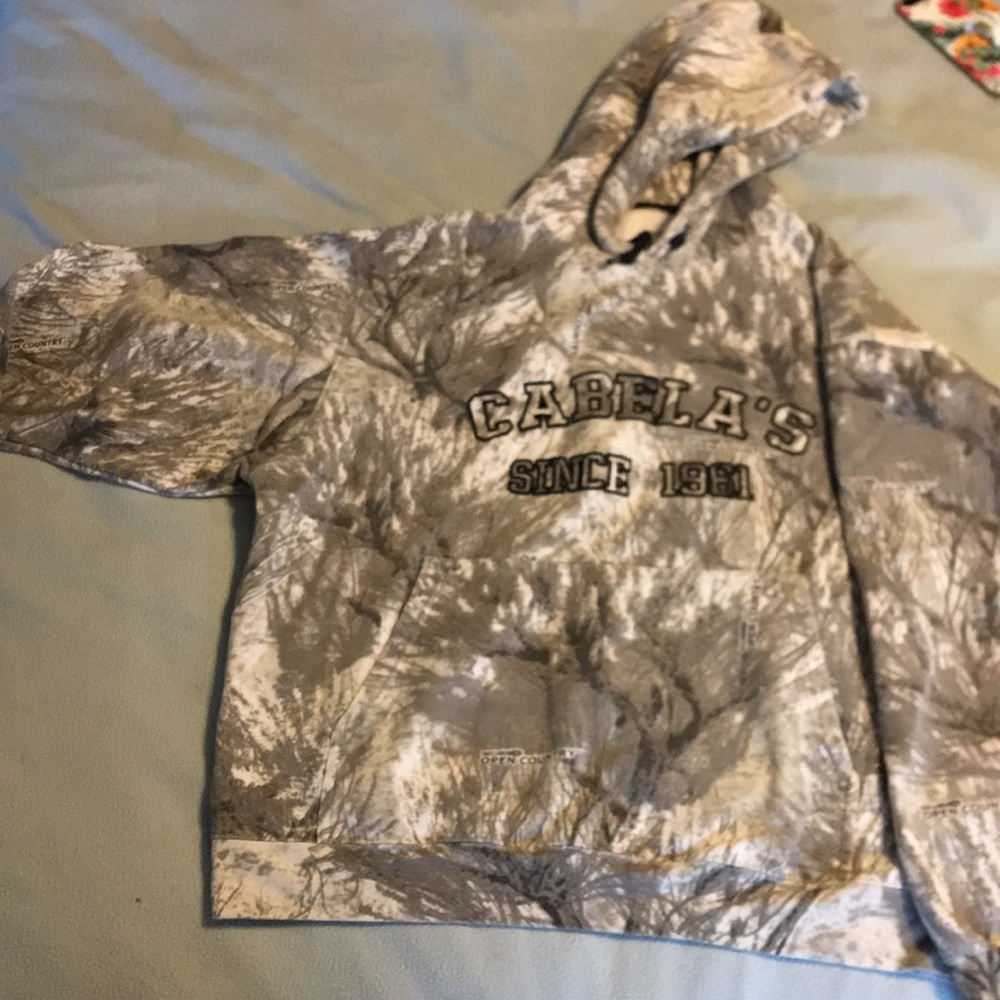 Cabelas White Camo hooded sweatshirt
